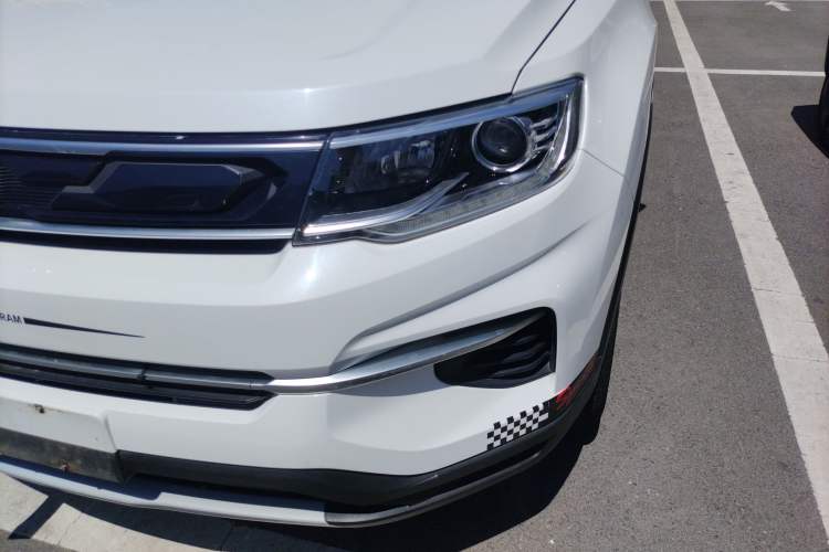 Used CHANGAN CS35PLUS 2019 1.6L Automatic Changlian Edition Left Front Headlight