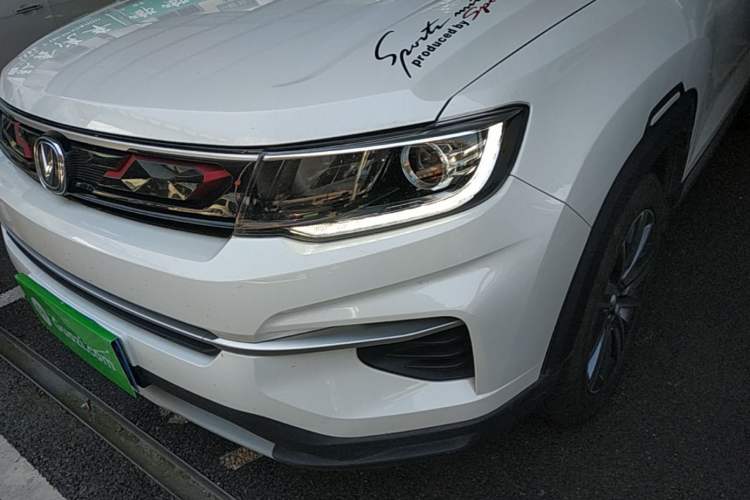 Used CHANGAN CS35PLUS 2019 1.4T DCT Chuanlian Blue Whale Edition Left Front Headlight