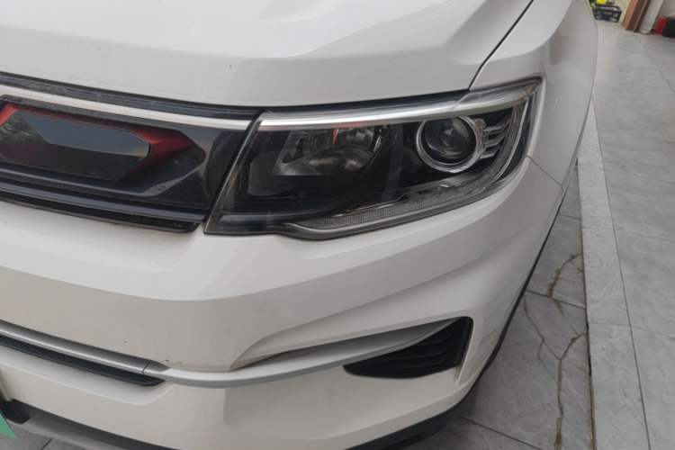 Used CHANGAN CS35PLUS 2019 1.4T DCT CoolLink Blue Whale Edition Left Front Headlight