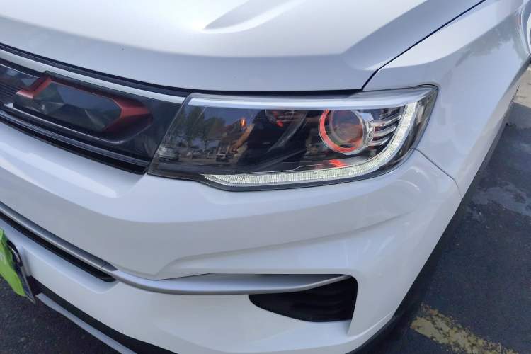 Used CHANGAN CS35PLUS 2019 1.4T DCT Chuanlian Blue Whale Edition Left Front Headlight