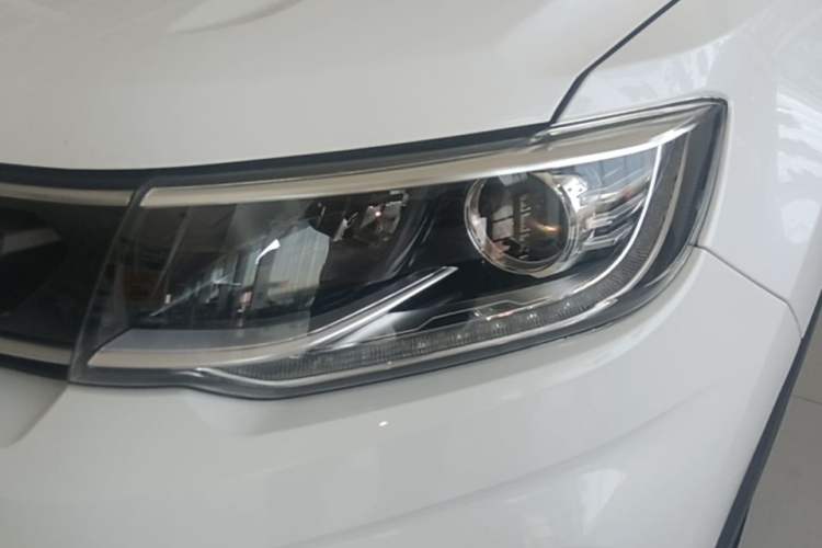 Used CHANGAN CS35PLUS 2019 1.6L Automatic Yue Lian Upgrade Edition Left Front Headlight