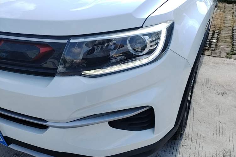 Used CHANGAN CS35PLUS 2019 1.4T DCT Chuanlian Blue Whale Edition Left Front Headlight