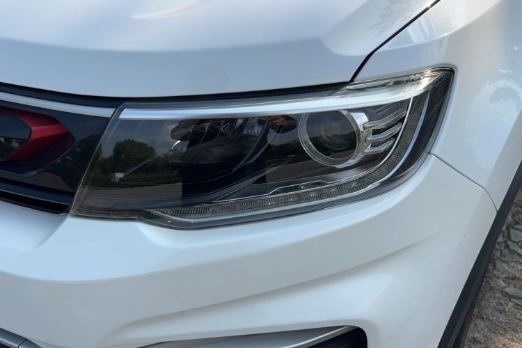 Used CHANGAN CS35PLUS 2019 1.4T DCT Chuanlian Blue Whale Edition Left Front Headlight
