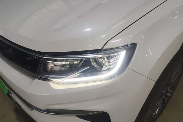 Used CHANGAN CS35PLUS 2019 1.6L Automatic Changlian Edition Left Front Headlight