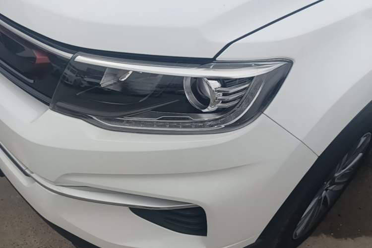 Used CHANGAN CS35PLUS 2019 1.4T DCT Chuanlian Blue Whale Edition Left Front Headlight
