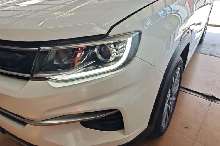 Used CHANGAN CS35PLUS 2019 1.6L Automatic Changlian Edition Left Front Headlight