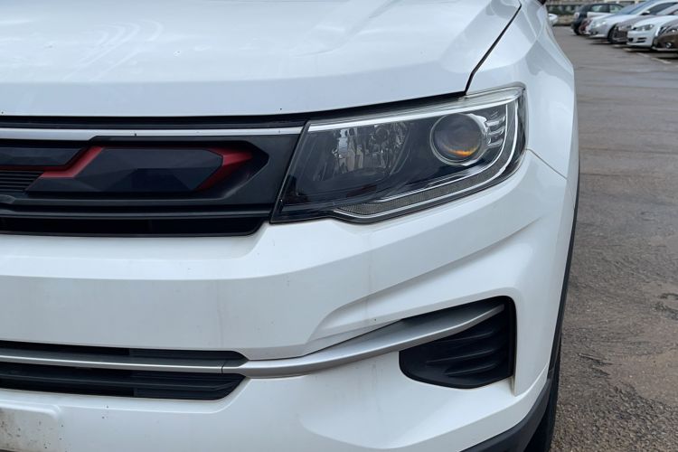 Used CHANGAN CS35PLUS 2019 1.4T DCT Chuanlian Blue Whale Edition Left Front Headlight