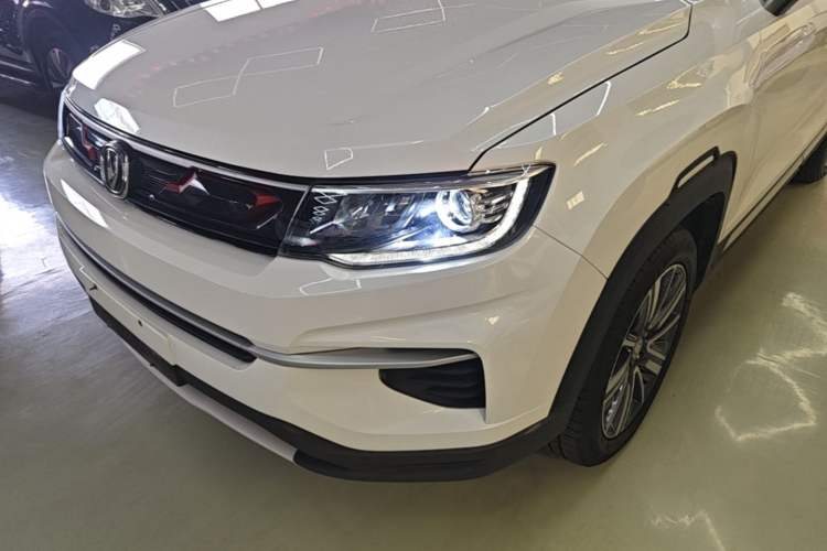 Used CHANGAN CS35PLUS 2019 1.4T DCT Chuanlian Blue Whale Edition Left Front Headlight