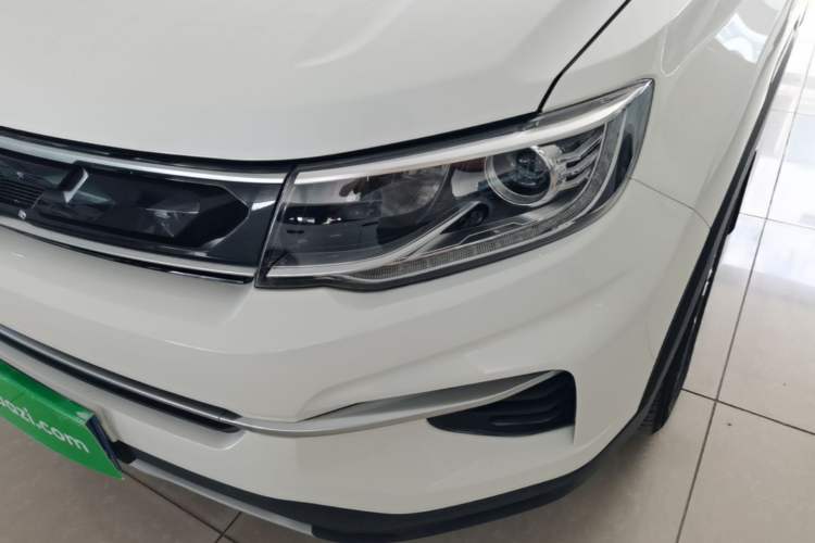 Used CHANGAN CS35PLUS 2019 1.6L Automatic Changlian Edition Left Front Headlight
