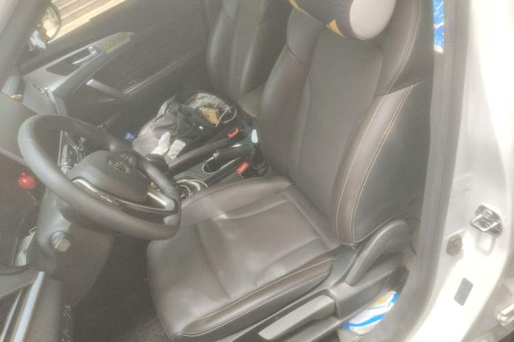 Used CHANGAN CS35PLUS 2019 1.6L Manual Chuanlian Edition Left Front Seat