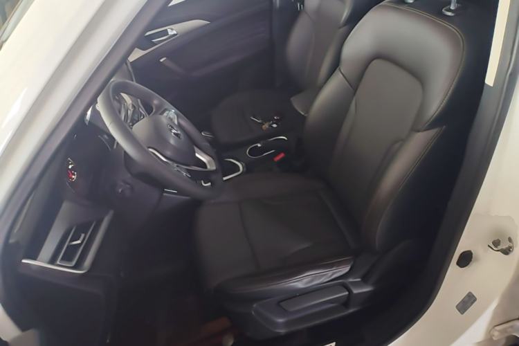 Used CHANGAN CS35PLUS 2019 1.6L Manual Chuanlian Edition Left Front Seat