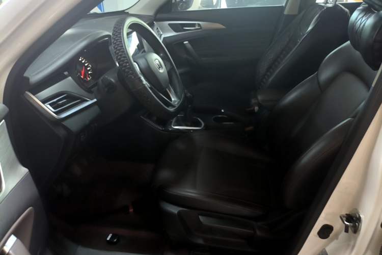 Used CHANGAN CS35PLUS 2019 1.6L Manual Chuanlian Edition Left Front Seat