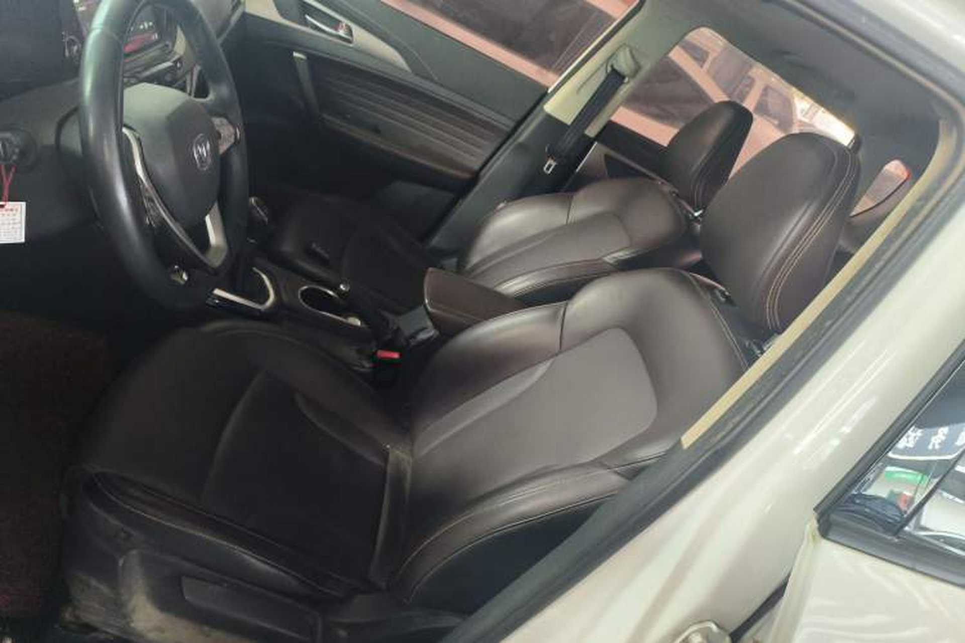 Used CHANGAN CS35PLUS 2019 1.6L Manual Chuanlian Edition Left Front Seat