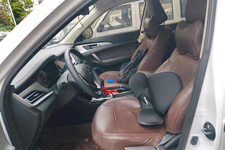 Used CHANGAN CS35PLUS 2019 1.6L Manual Chuanlian Edition Left Front Seat