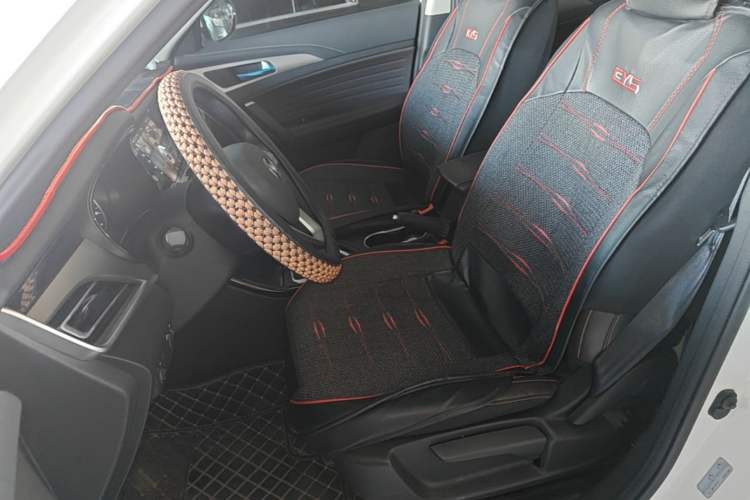Used CHANGAN CS35PLUS 2019 1.6L Manual Chuanlian Edition Left Front Seat