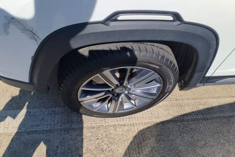 Used CHANGAN CS35PLUS 2019 1.6L Manual Chuanlian Edition Left Front Wheel Hub