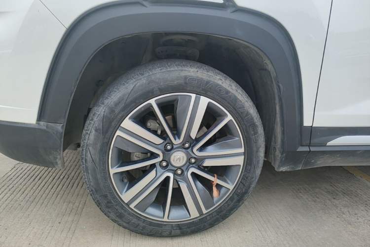 Used CHANGAN CS35PLUS 2019 1.6L Manual Chuanlian Edition Left Front Wheel Hub