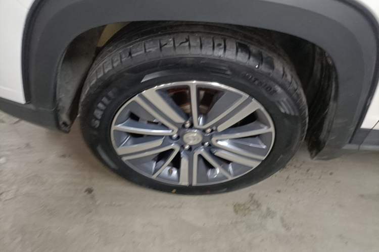 Used CHANGAN CS35PLUS 2019 1.4T DCT Chuanlian Blue Whale Edition Left Front Wheel Hub