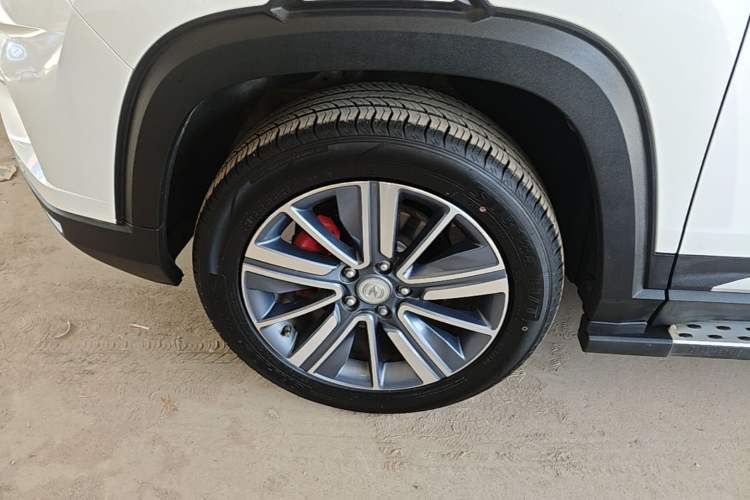 Used CHANGAN CS35PLUS 2019 1.6L Manual Chuanlian Edition Left Front Wheel Hub
