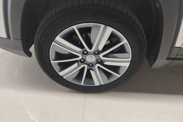Used CHANGAN CS35PLUS 2019 1.6L Manual Chuanlian Edition Left Front Wheel Hub