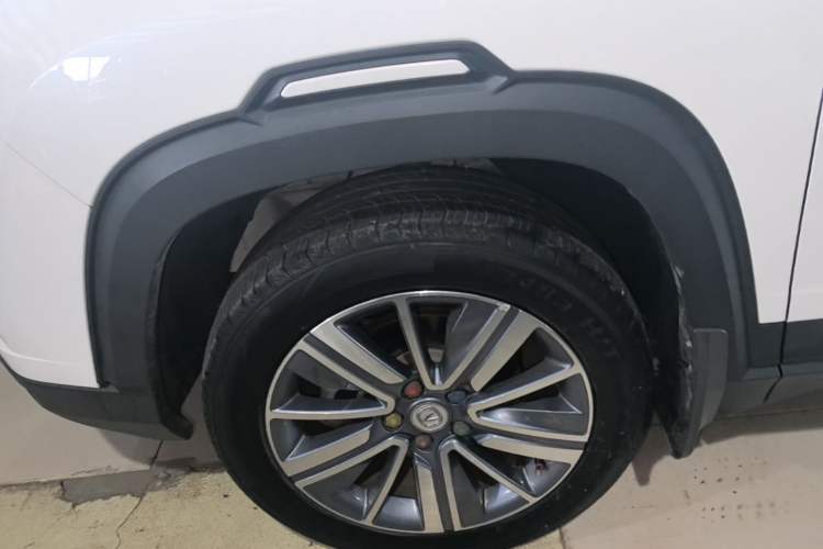 Used CHANGAN CS35PLUS 2019 1.6L Manual Chuanlian Edition Left Front Wheel Hub