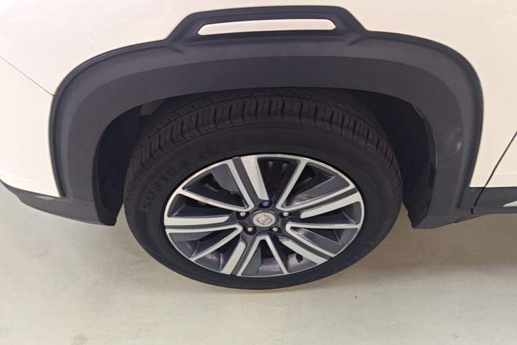 Used CHANGAN CS35PLUS 2019 1.4T DCT Chuanlian Blue Whale Edition Left Front Wheel Hub