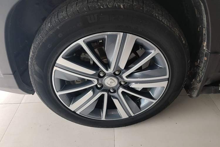 Used CHANGAN CS35PLUS 2019 1.4T DCT Chuanlian Blue Whale Edition Left Front Wheel Hub