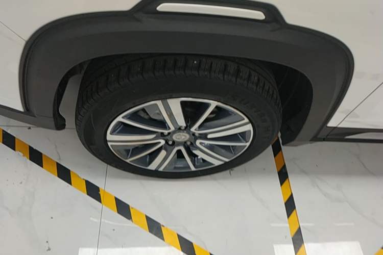 Used CHANGAN CS35PLUS 2019 1.6L Automatic Changlian Edition Left Front Wheel Hub