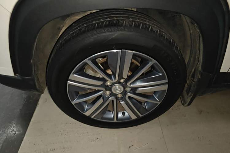 Used CHANGAN CS35PLUS 2019 1.4T DCT Chuanlian Blue Whale Edition Left Front Wheel Hub