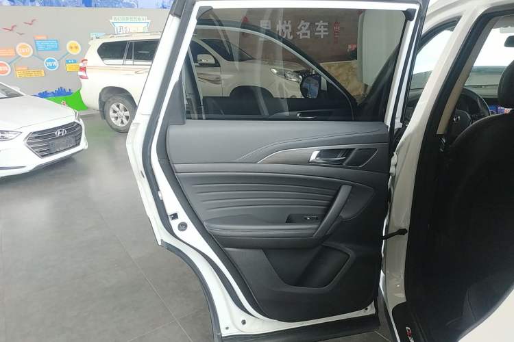 Used CHANGAN CS35PLUS 2019 1.4T DCT CoolLink Blue Whale Edition Left Rear Door Interior