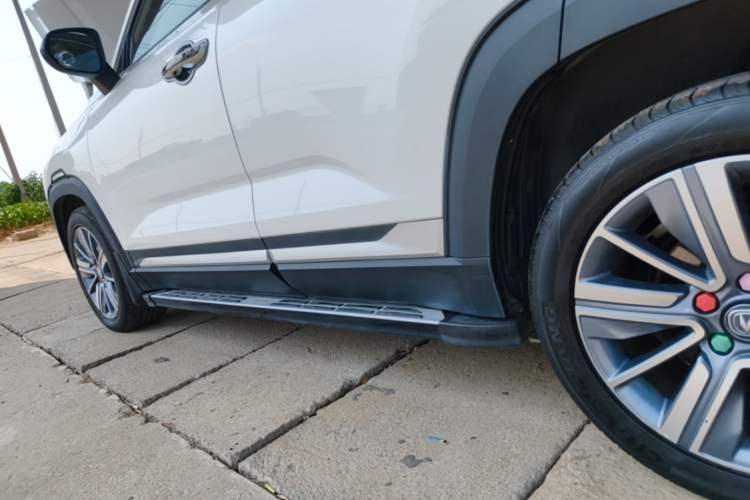 Used CHANGAN CS35PLUS 2019 1.4T DCT Chuanlian Blue Whale Edition Left Side Sill