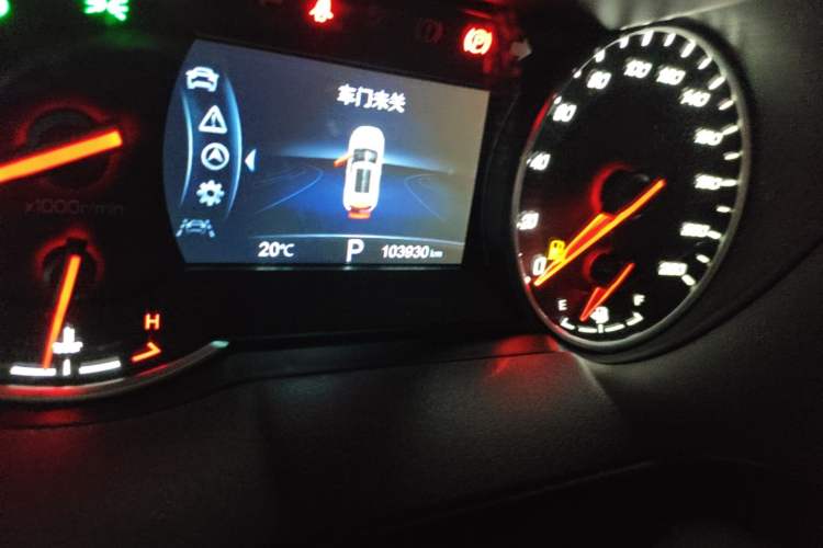 Used CHANGAN CS35PLUS 2019 1.4T DCT CoolLink Blue Whale Edition Odometer Close Up