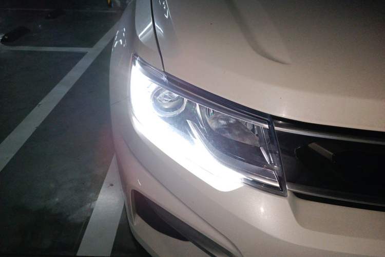 Used CHANGAN CS35PLUS 2019 1.6L Automatic Changlian Edition Right Front Headlight