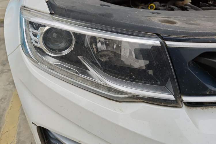 Used CHANGAN CS35PLUS 2019 1.6L Automatic Changlian Edition Right Front Headlight