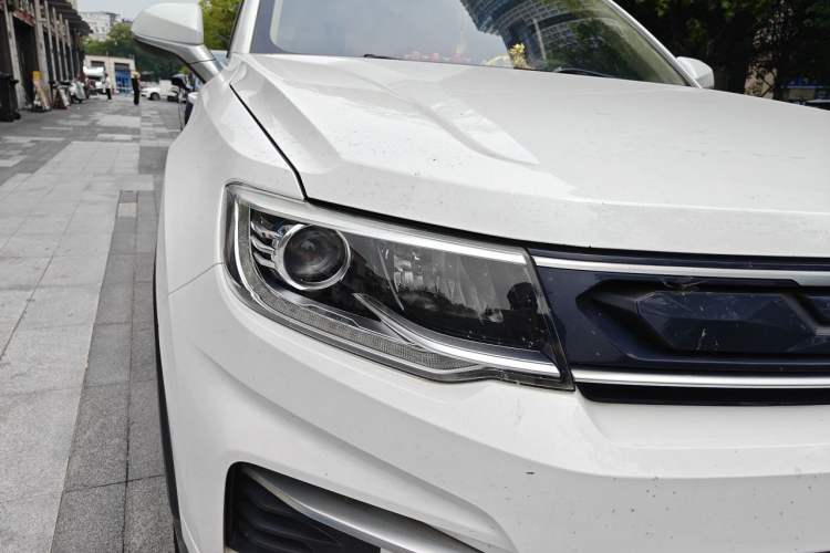 Used CHANGAN CS35PLUS 2019 1.6L Automatic Yue Lian Upgrade Edition Right Front Headlight
