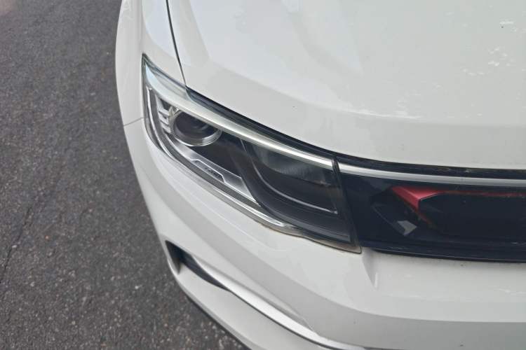 Used CHANGAN CS35PLUS 2019 1.4T DCT CoolLink Blue Whale Edition Right Front Headlight