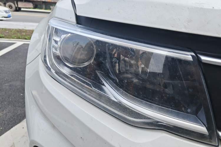 Used CHANGAN CS35PLUS 2019 1.6L Manual Chuanlian Edition Right Front Headlight