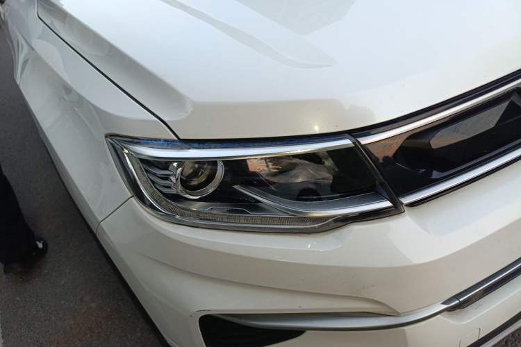 Used CHANGAN CS35PLUS 2019 1.6L Automatic Changlian Edition Right Front Headlight