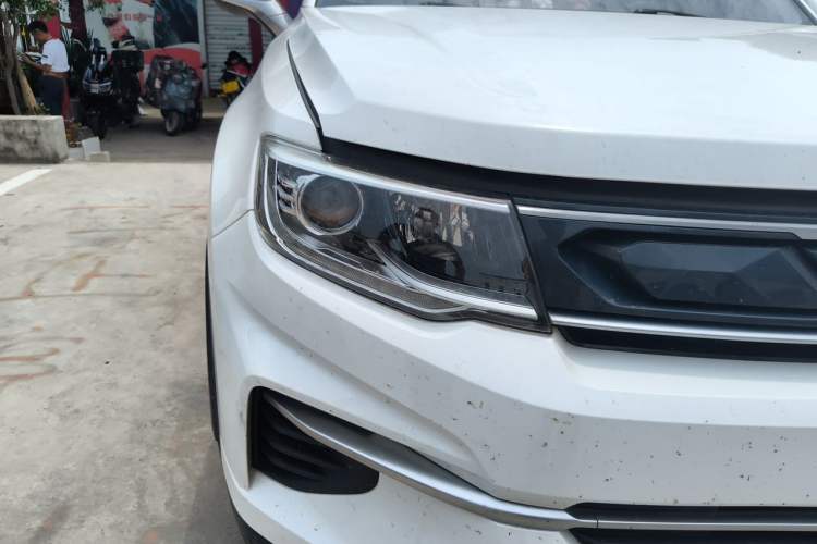 Used CHANGAN CS35PLUS 2019 1.6L Automatic Changlian Edition Right Front Headlight