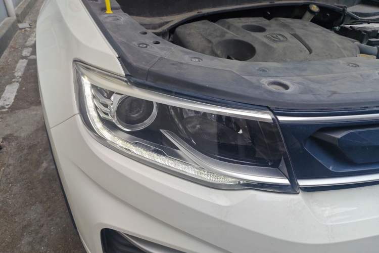 Used CHANGAN CS35PLUS 2019 1.6L Automatic Changlian Edition Right Front Headlight