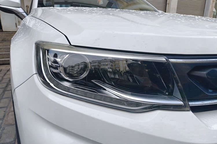 Used CHANGAN CS35PLUS 2019 1.6L Manual Chuanlian Edition Right Front Headlight