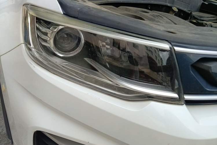 Used CHANGAN CS35PLUS 2019 1.6L Automatic Changlian Edition Right Front Headlight