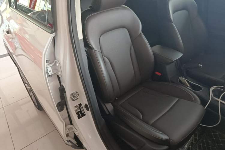Used CHANGAN CS35PLUS 2019 1.6L Manual Chuanlian Edition Right Front Seat
