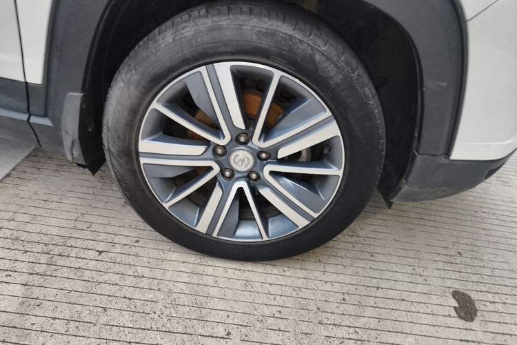 Used CHANGAN CS35PLUS 2019 1.6L Automatic CoolLink Edition Right Front Wheel Hub
