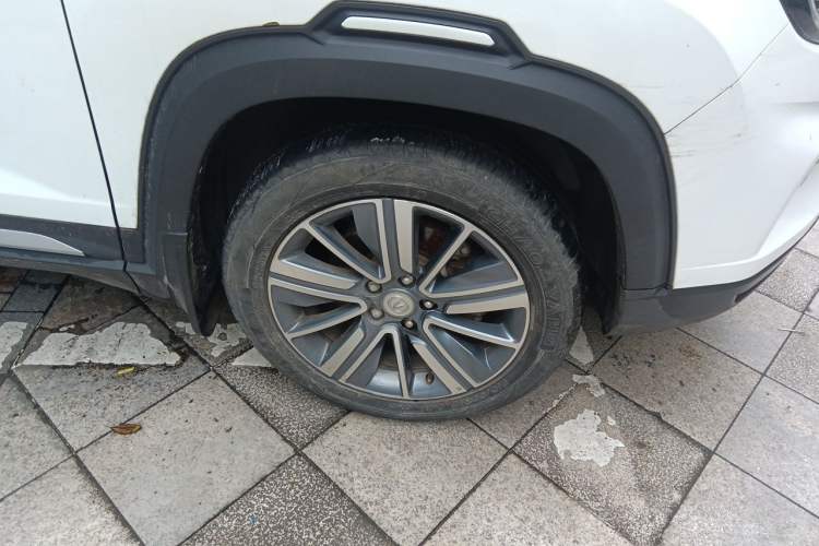 Used CHANGAN CS35PLUS 2019 1.4T DCT New Sharp Blue Whale Edition Right Front Wheel Hub