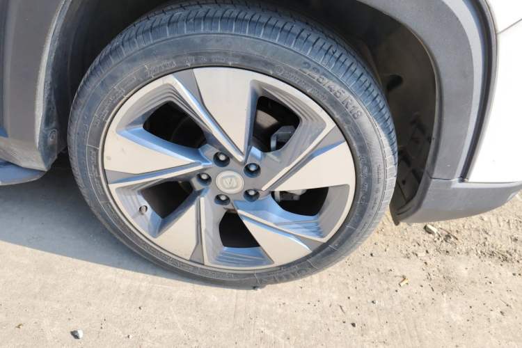 Used CHANGAN CS35PLUS 2019 1.6L Automatic Smart Connectivity Model Right Front Wheel Hub