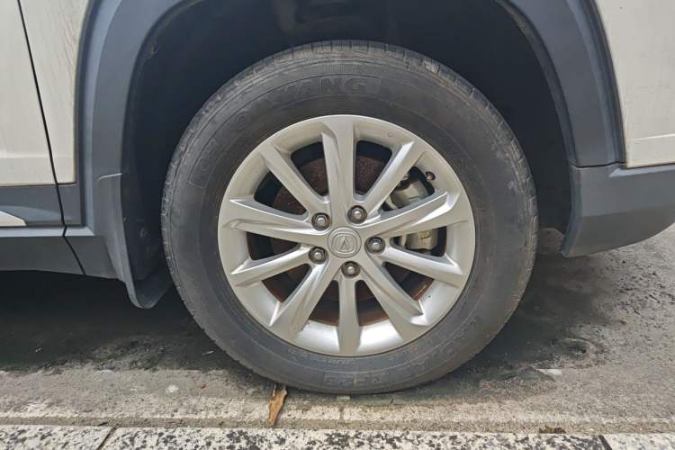 Used CHANGAN CS35PLUS 2019 1.6L Manual E-Link Upgrade Edition Right Front Wheel Hub