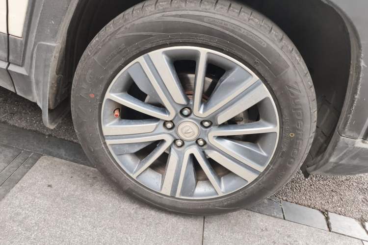 Used CHANGAN CS35PLUS 2019 1.6L Manual Chuanlian Edition Right Front Wheel Hub