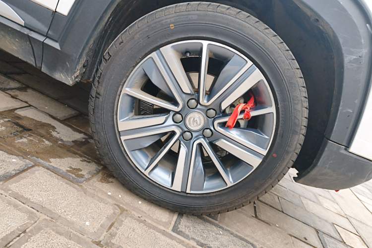 Used CHANGAN CS35PLUS 2019 1.6L Manual Chuanlian Edition Right Front Wheel Hub