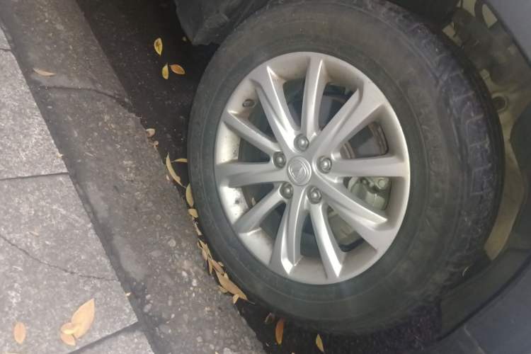 Used CHANGAN CS35PLUS 2019 1.6L Manual E-Link Upgrade Edition Right Front Wheel Hub